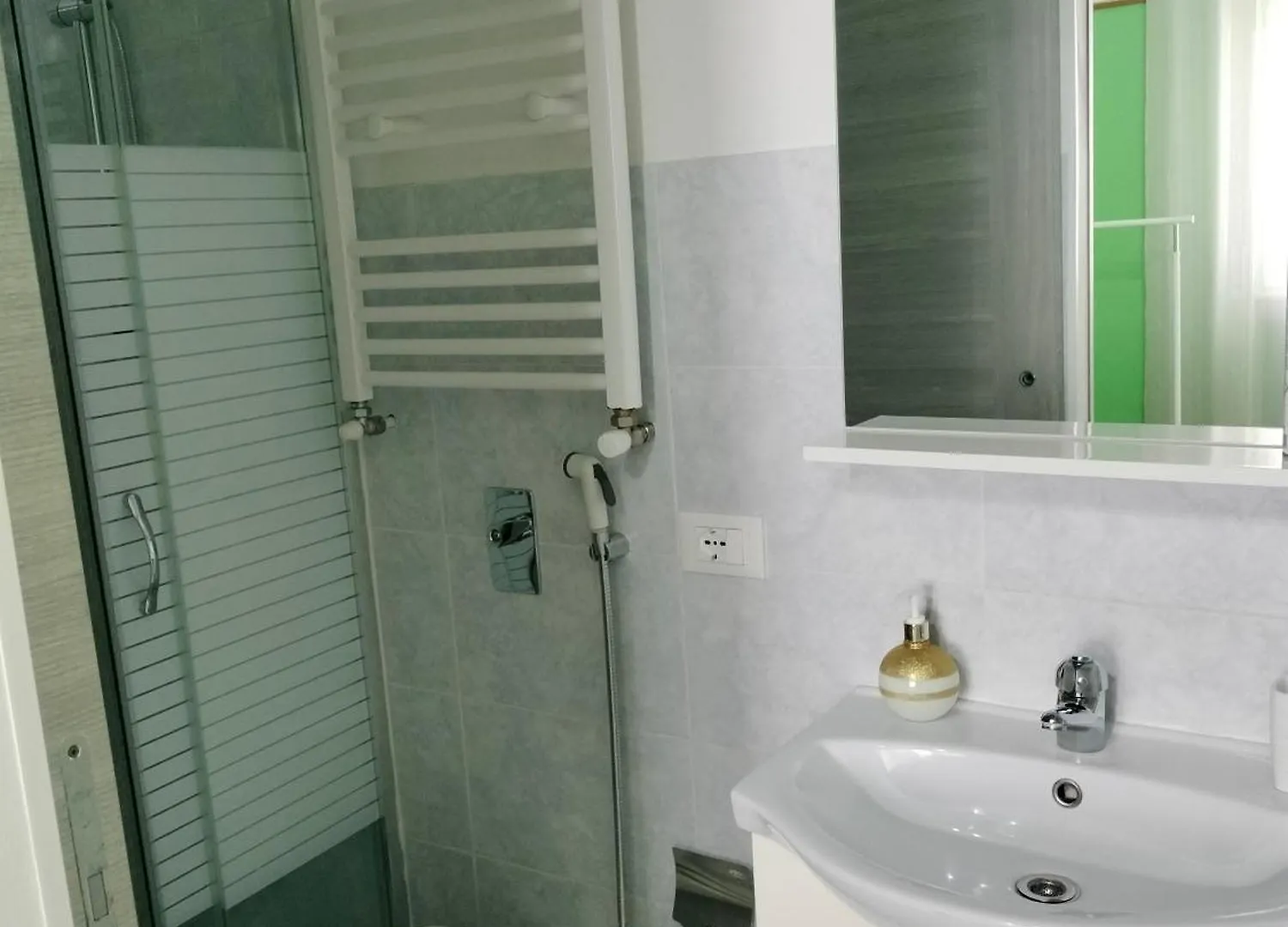Mini Room Pero